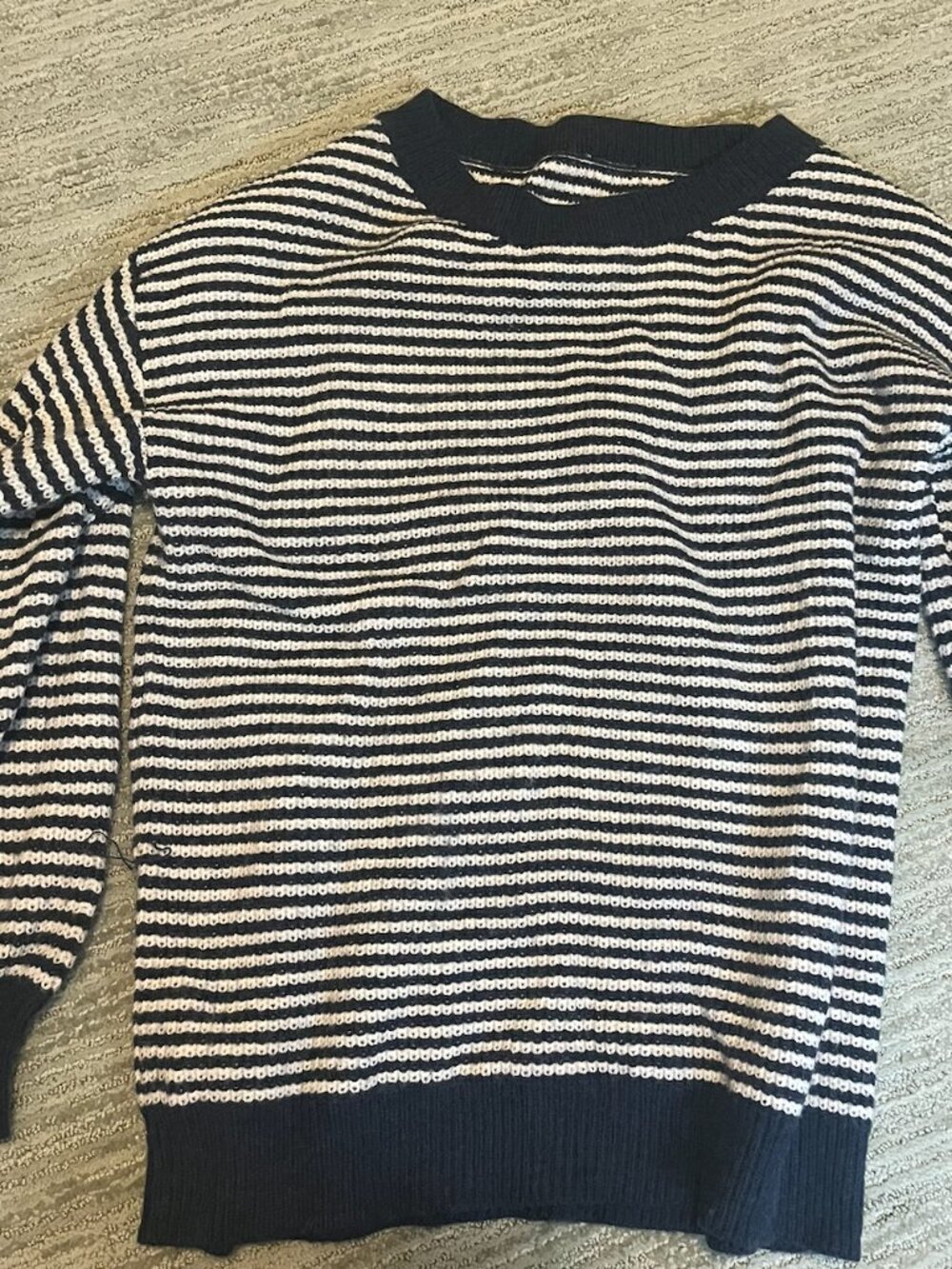 J Crew Women's Long sleeve blue striped sweater M